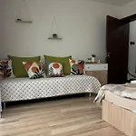 белият камък - *