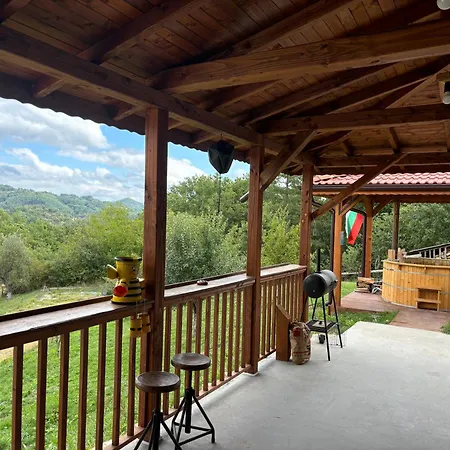 Villa белият камък - Zlatograd