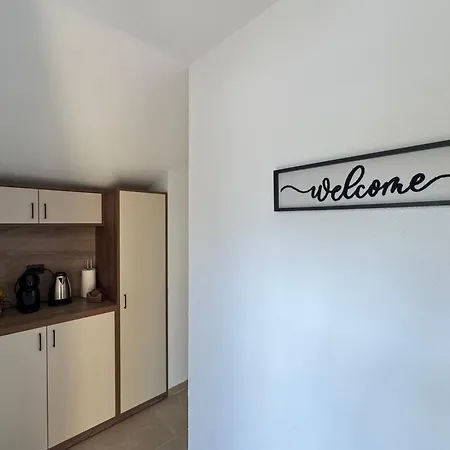 белият камък - Villa Zlatograd